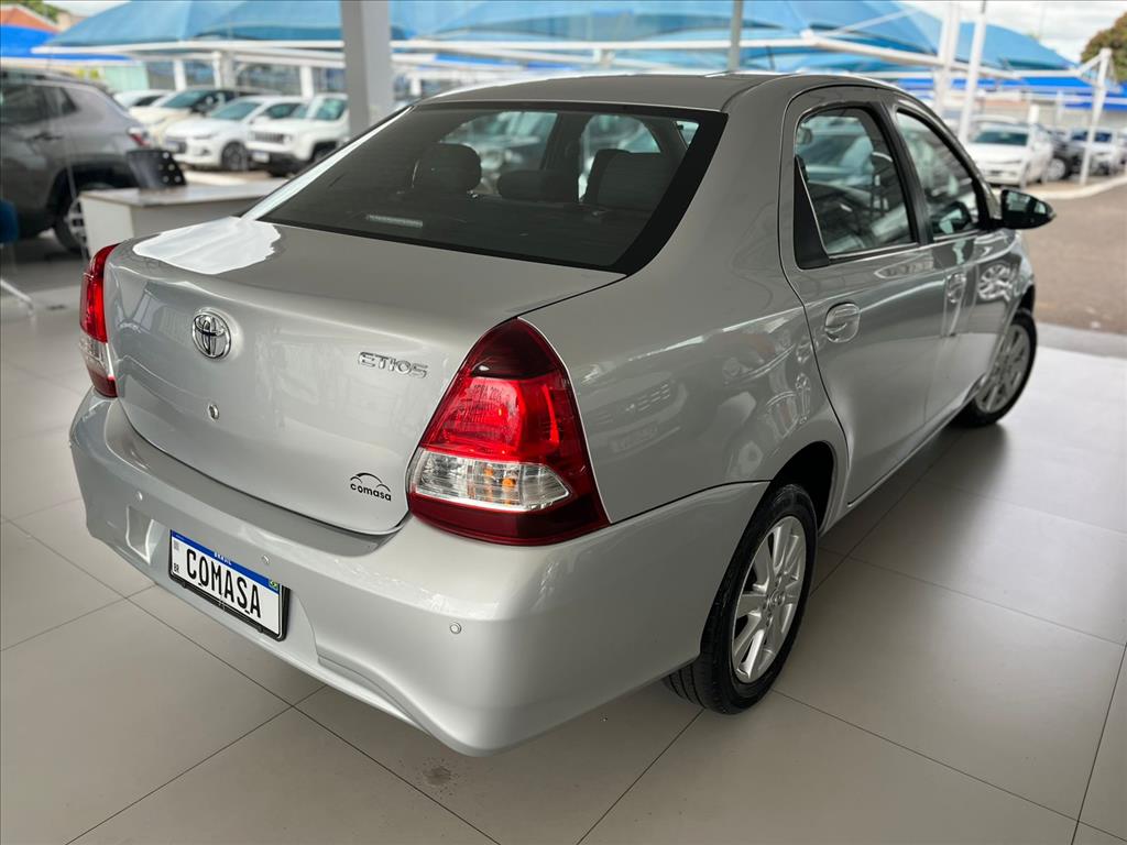 ETIOS 1.5 X PLUS SEDAN 16V FLEX 4P AUTOMÁTICO5