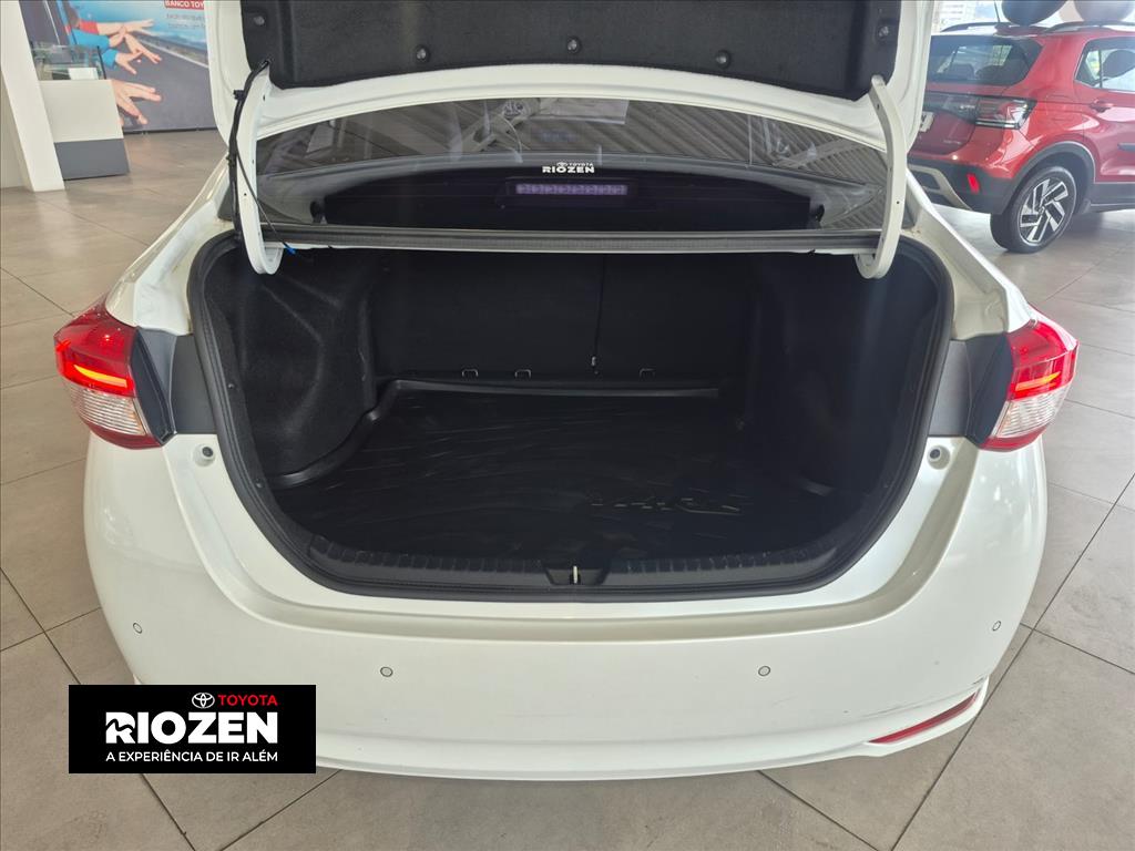 YARIS 1.5 16V FLEX SEDAN XS CONNECT MULTIDRIVE4
