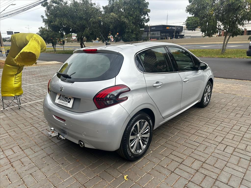208 1.6 GRIFFE 16V FLEX 4P AUTOMÁTICO 208 1.6 GRIFFE 16V FLEX 4P AUTOMÁTICO