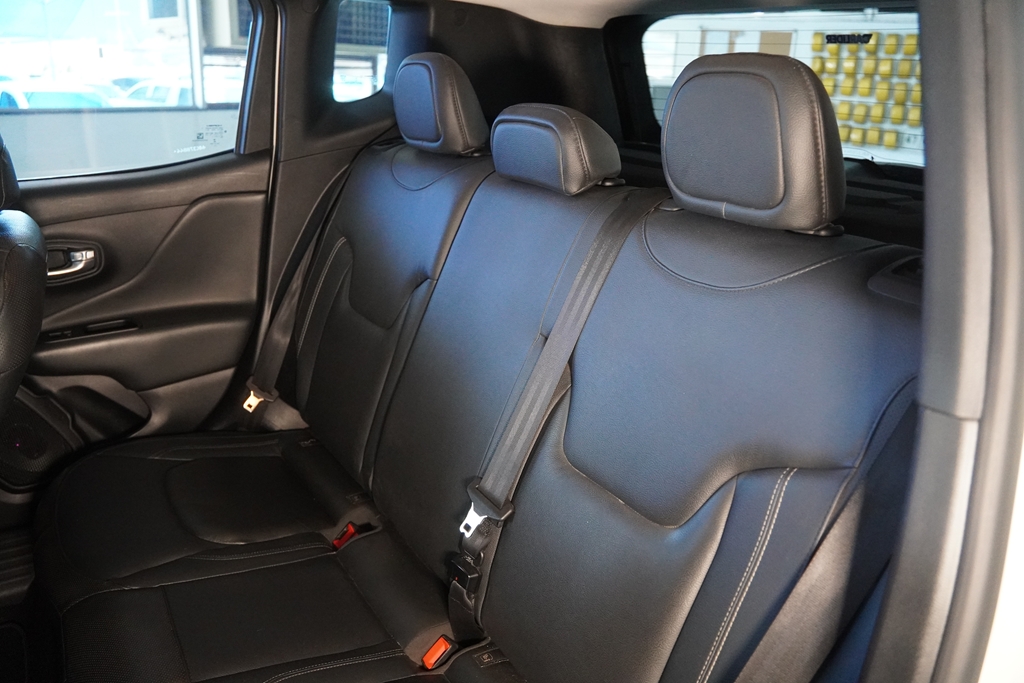 RENEGADE 1.8 16V FLEX LONGITUDE 4P AUTOMÁTICO10