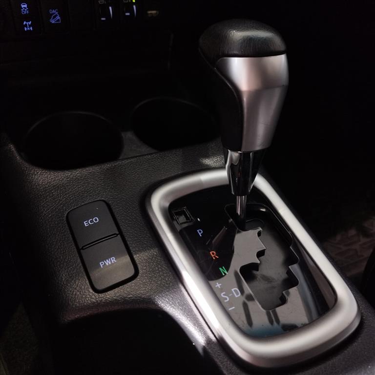 HILUX 2.8 D-4D TURBO DIESEL CD SRX PLUS 4X4 AUTOMÁTICO11