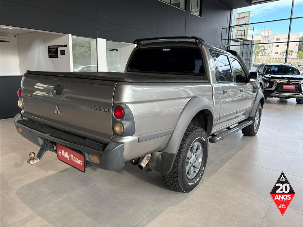 Mitsubishi-L200 OUTDOOR-2.5 HPE 4X4 CD 8V TURBO INTERCOOLER DIESEL 4P MANUAL