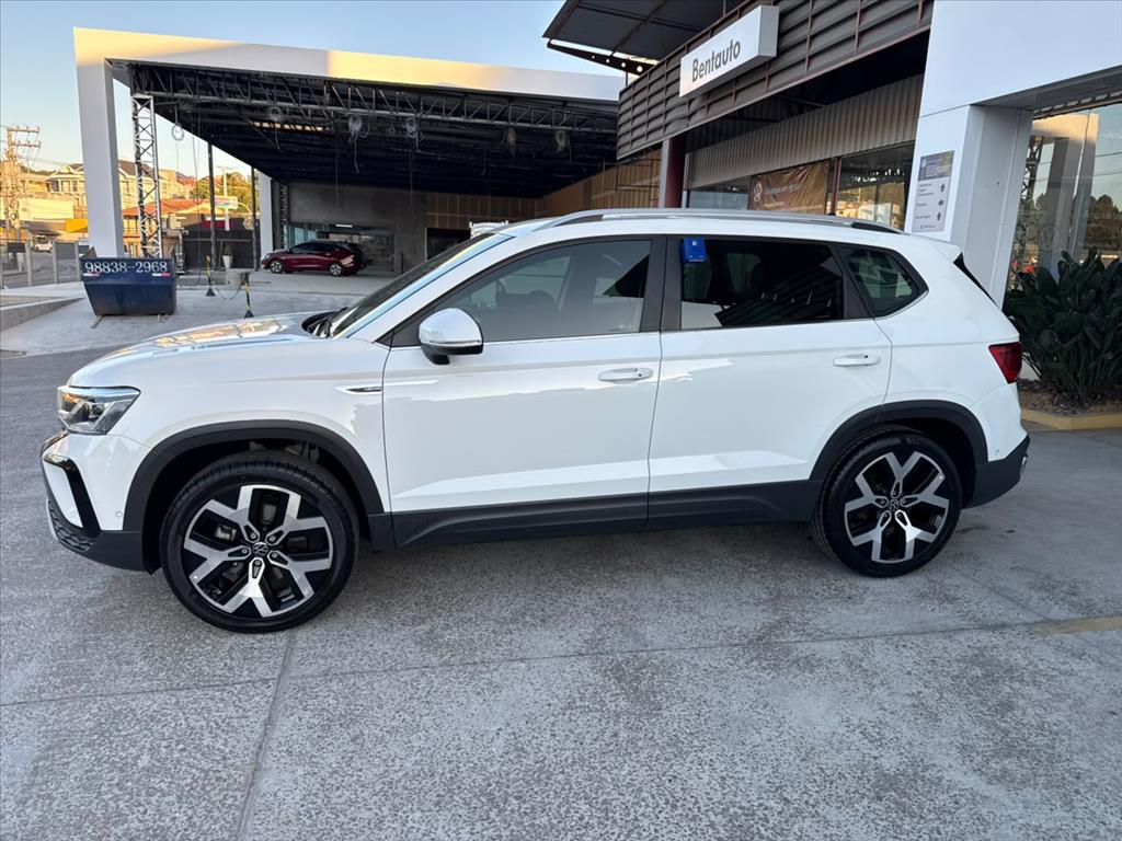 TAOS 1.4 250 TSI TOTAL FLEX HIGHLINE AUTOMÁTICO11