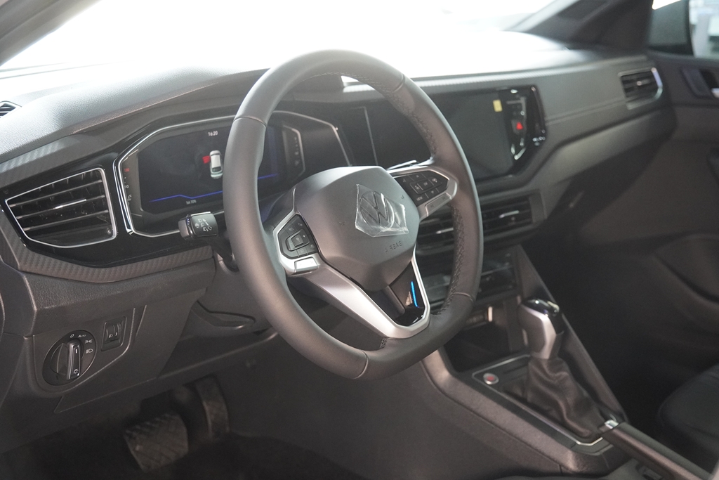 NIVUS 1.0 200 TSI TOTAL FLEX HIGHLINE AUTOMÁTICO6