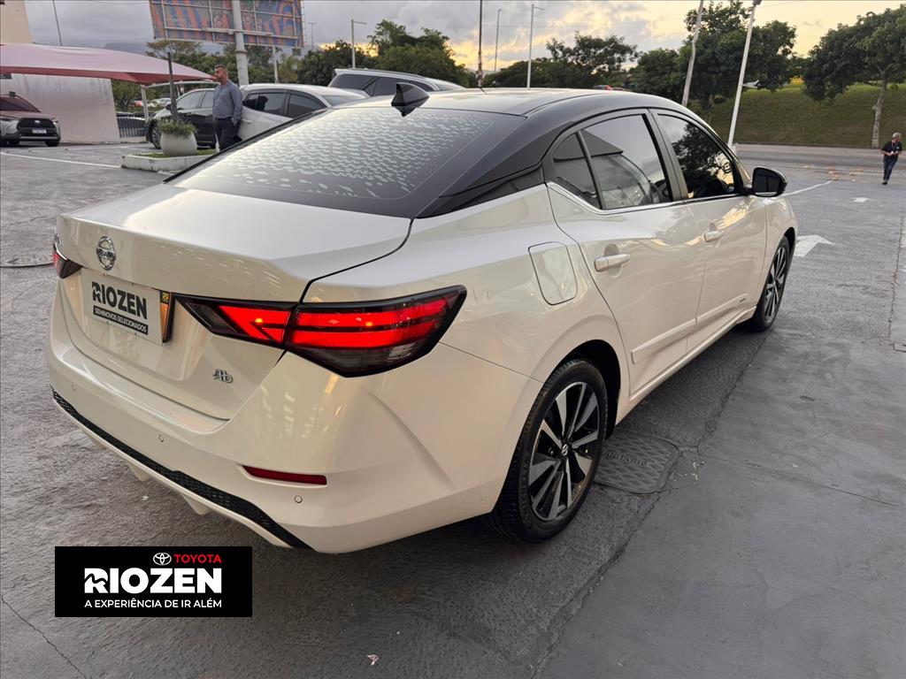 Nissan SENTRA 2024