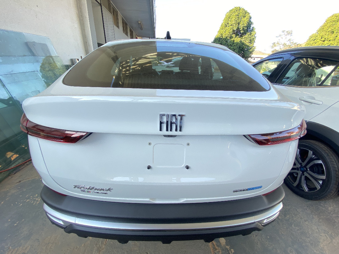 FASTBACK 1.0 TURBO 200 HYBRID AUDACE CVT FASTBACK 1.0 TURBO 200 HYBRID AUDACE CVT