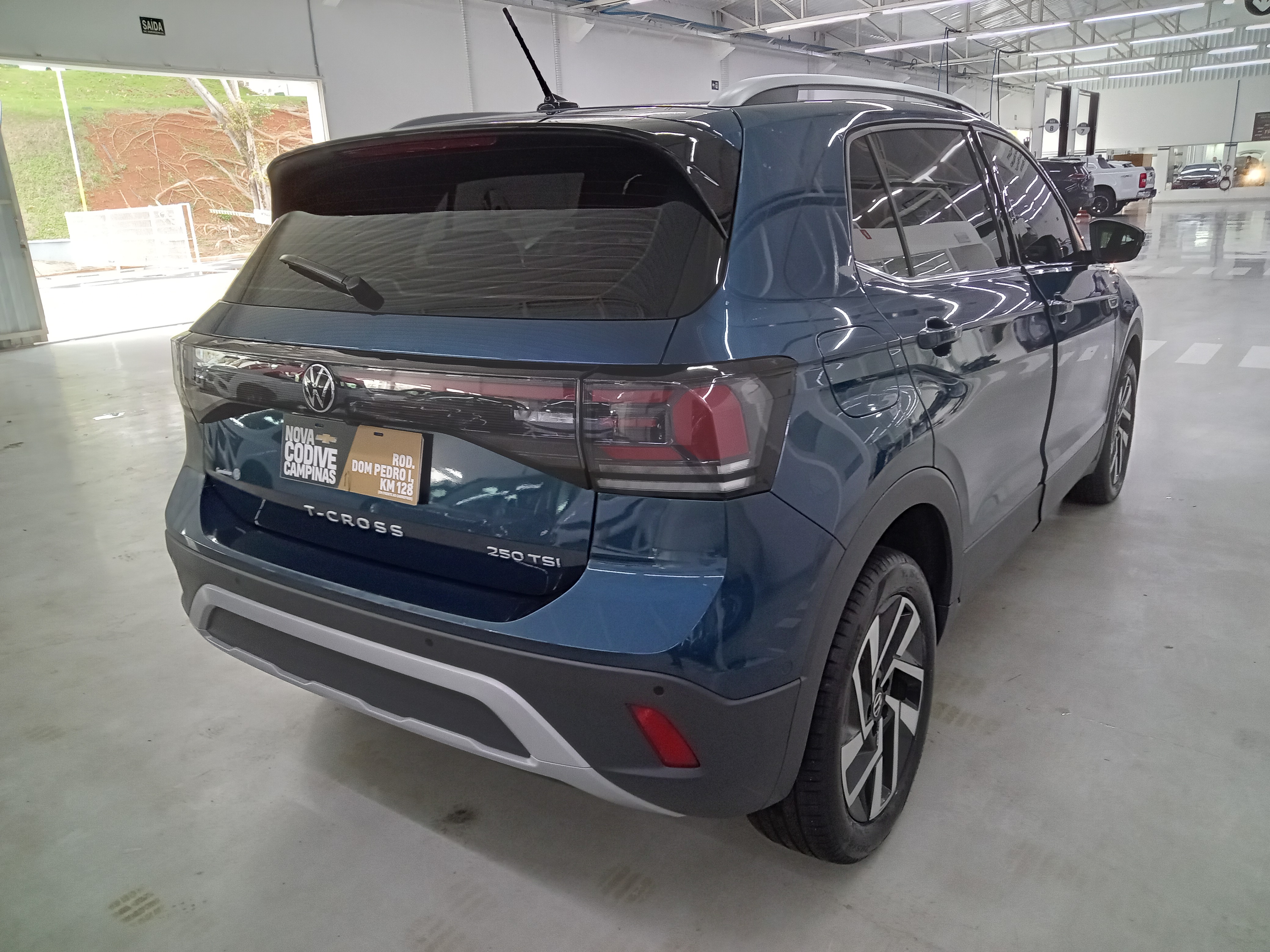 T-CROSS 1.4 250 TSI TOTAL FLEX HIGHLINE AUTOMÁTICO2
