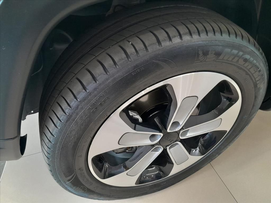 COMPASS 2.0 16V DIESEL LONGITUDE 4X4 AUTOMÁTICO COMPASS 2.0 16V DIESEL LONGITUDE 4X4 AUTOMÁTICO