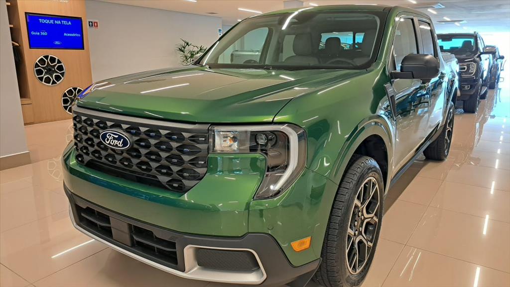 2.5 HYBRID LARIAT e-CVT