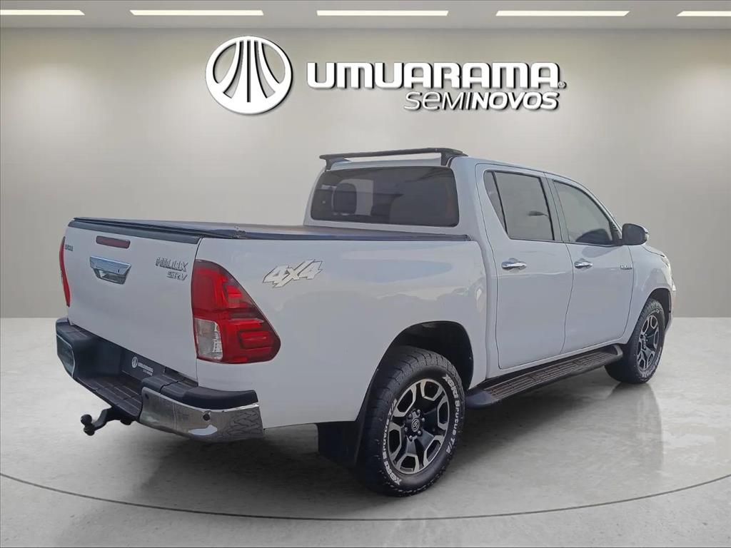 HILUX 2.8 D-4D TURBO DIESEL CD SRV 4X4 AUTOMÁTICO4