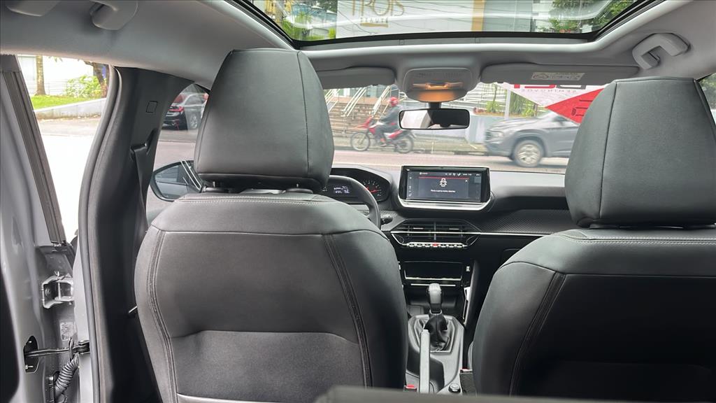 Peugeot-208-1.0 FIREFLY FLEX STYLE MANUAL