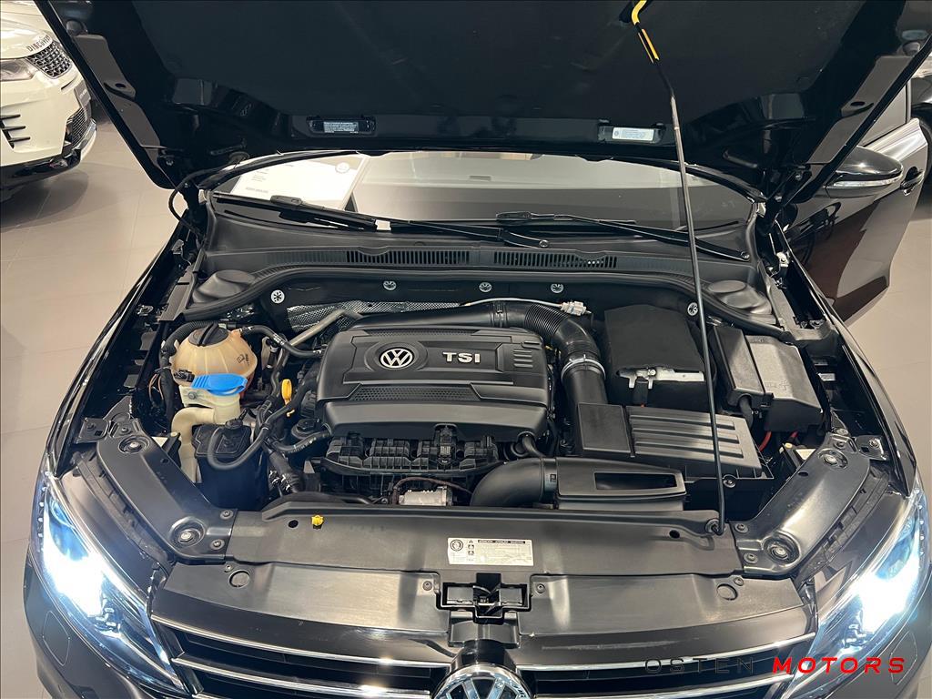 VW - Volkswagen-JETTA-2.0 TSI HIGHLINE 211CV GASOLINA 4P TIPTRONIC