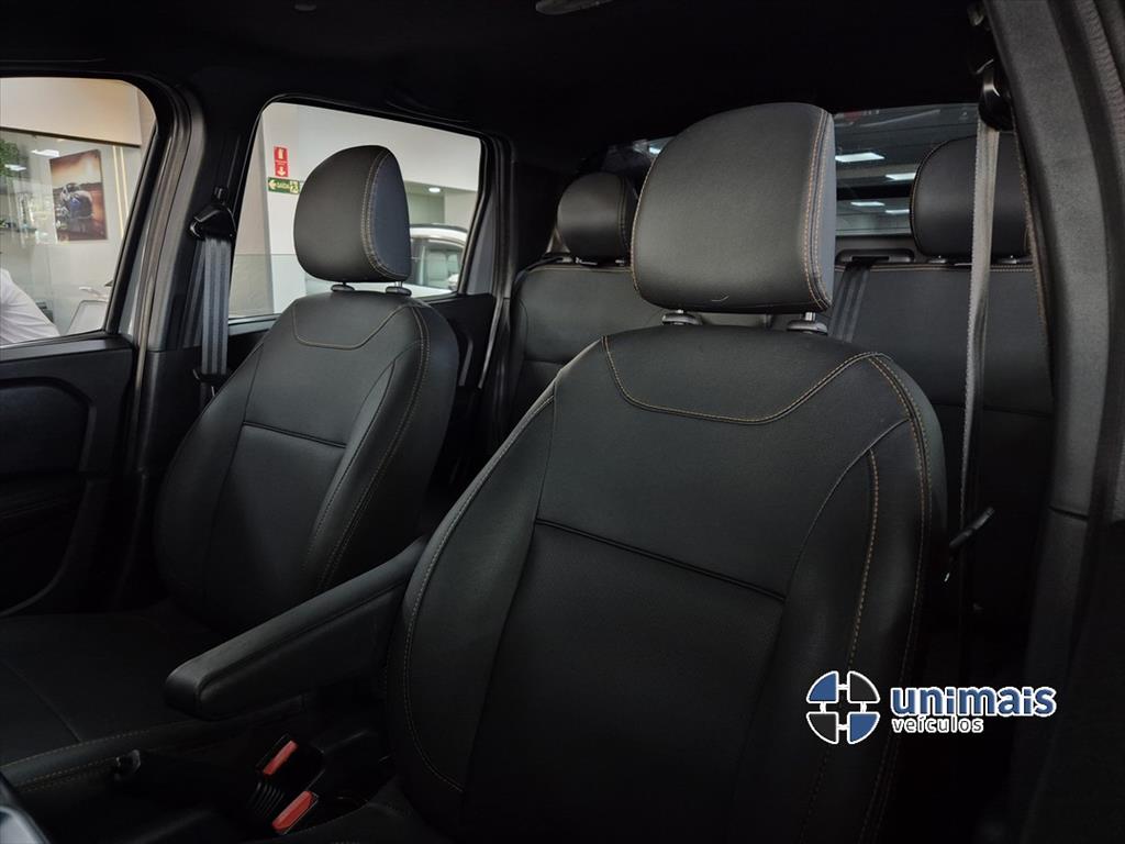 RENAULT OROCH 1.3 TCE FLEX OUTSIDER X-TRONIC — foto 4