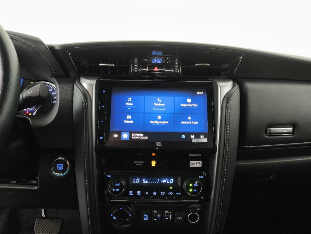 HILUX SW4 2.8 D-4D TURBO DIESEL SRX PLATINUM 7L 4X4 AUTOMÁTICO8