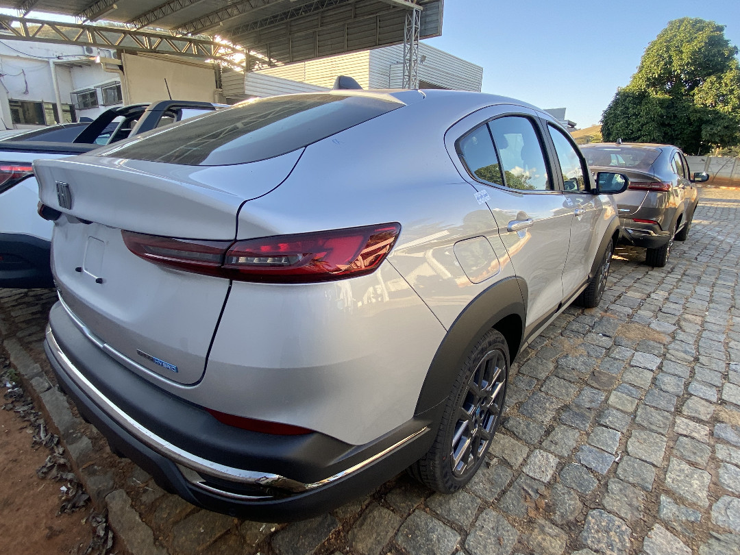 FASTBACK 1.0 TURBO 200 HYBRID IMPETUS CVT FASTBACK 1.0 TURBO 200 HYBRID IMPETUS CVT