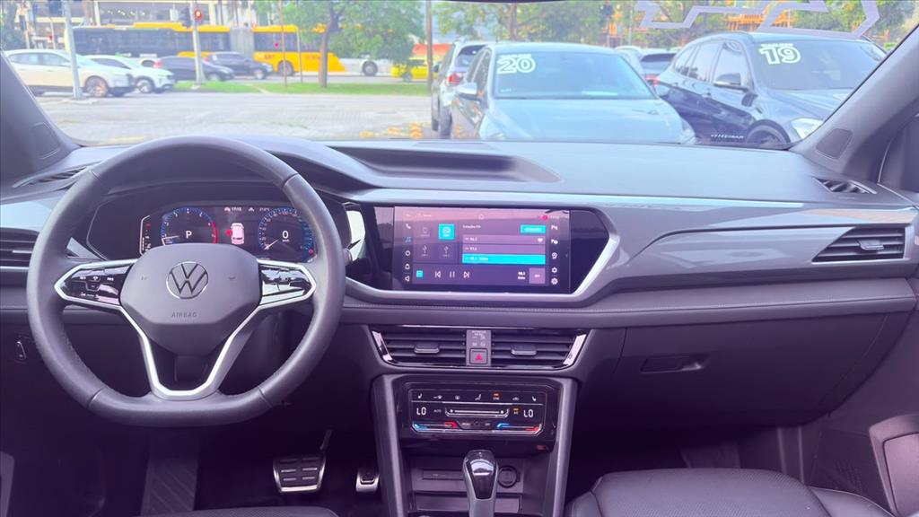 TAOS 1.4 250 TSI TOTAL FLEX HIGHLINE AUTOMÁTICO10