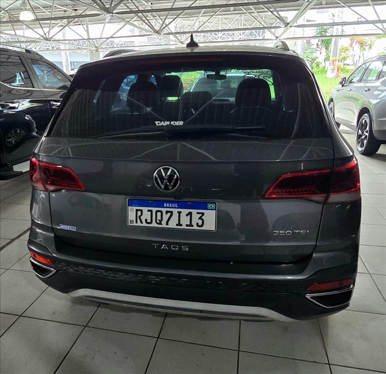 TAOS 1.4 250 TSI TOTAL FLEX COMFORTLINE AUTOMÁTICO4