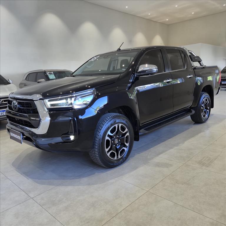 HILUX 2.8 D-4D TURBO DIESEL CD SRX 4X4 AUTOMÁTICO2