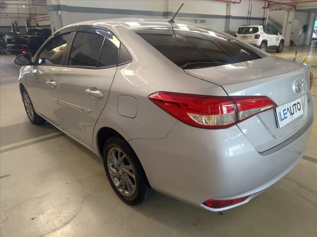 YARIS 1.5 16V FLEX SEDAN XS CONNECT MULTIDRIVE7