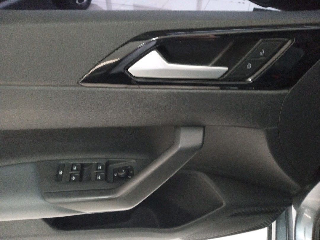 NIVUS 1.0 200 TSI TOTAL FLEX HIGHLINE AUTOMÁTICO11