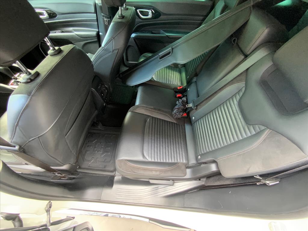 Jeep-COMMANDER-1.3 T270 TURBO FLEX LIMITED AT6