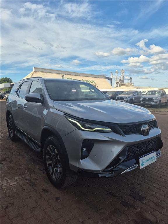 HILUX SW4 2.8 D-4D TURBO DIESEL SRX PLATINUM 7L 4X4 AUTOMÁTICO2