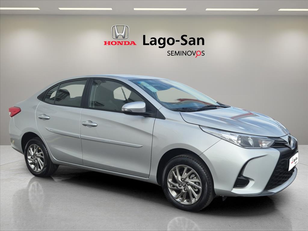 YARIS 1.5 16V FLEX SEDAN XS MULTIDRIVE3