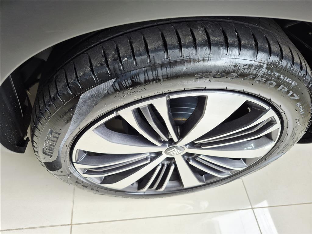 Foto ilustrativa do carro