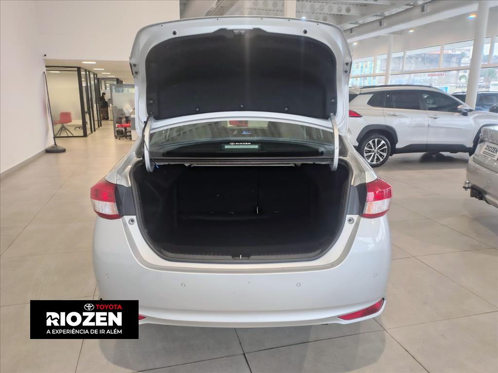 YARIS 1.5 16V FLEX SEDAN XS CONNECT MULTIDRIVE4