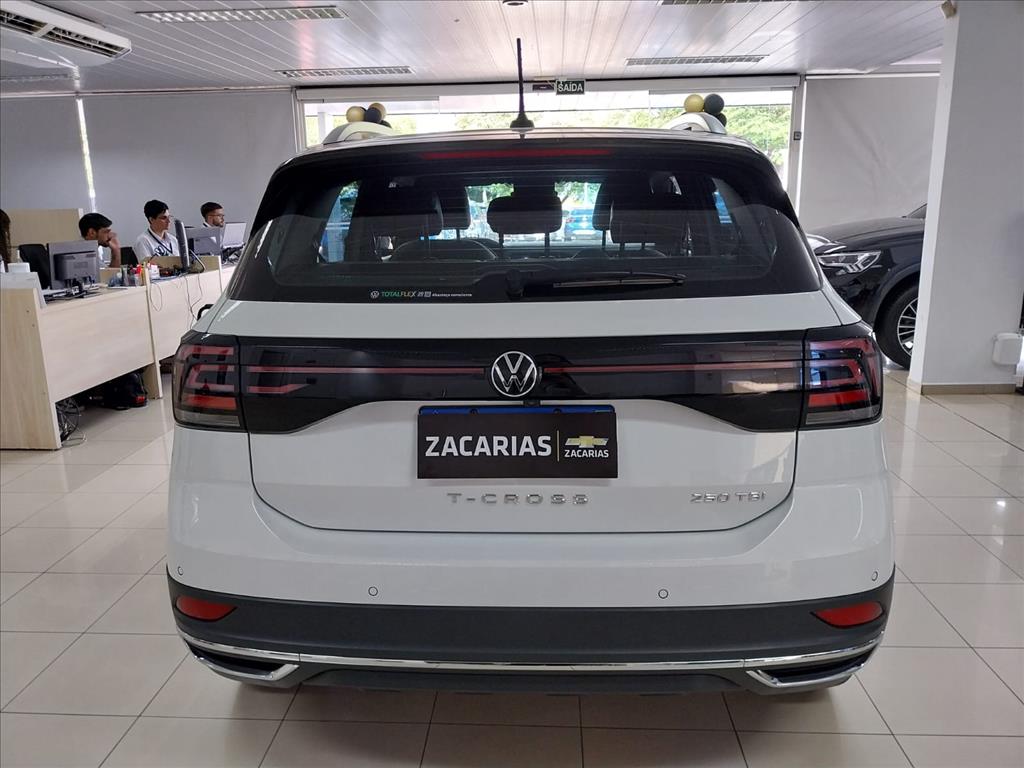 T-CROSS 1.4 250 TSI TOTAL FLEX HIGHLINE AUTOMÁTICO3