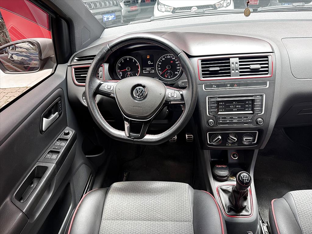 Volkswagen Fox - 1.6 MI ROCK IN RIO 8V FLEX 4P MANUAL