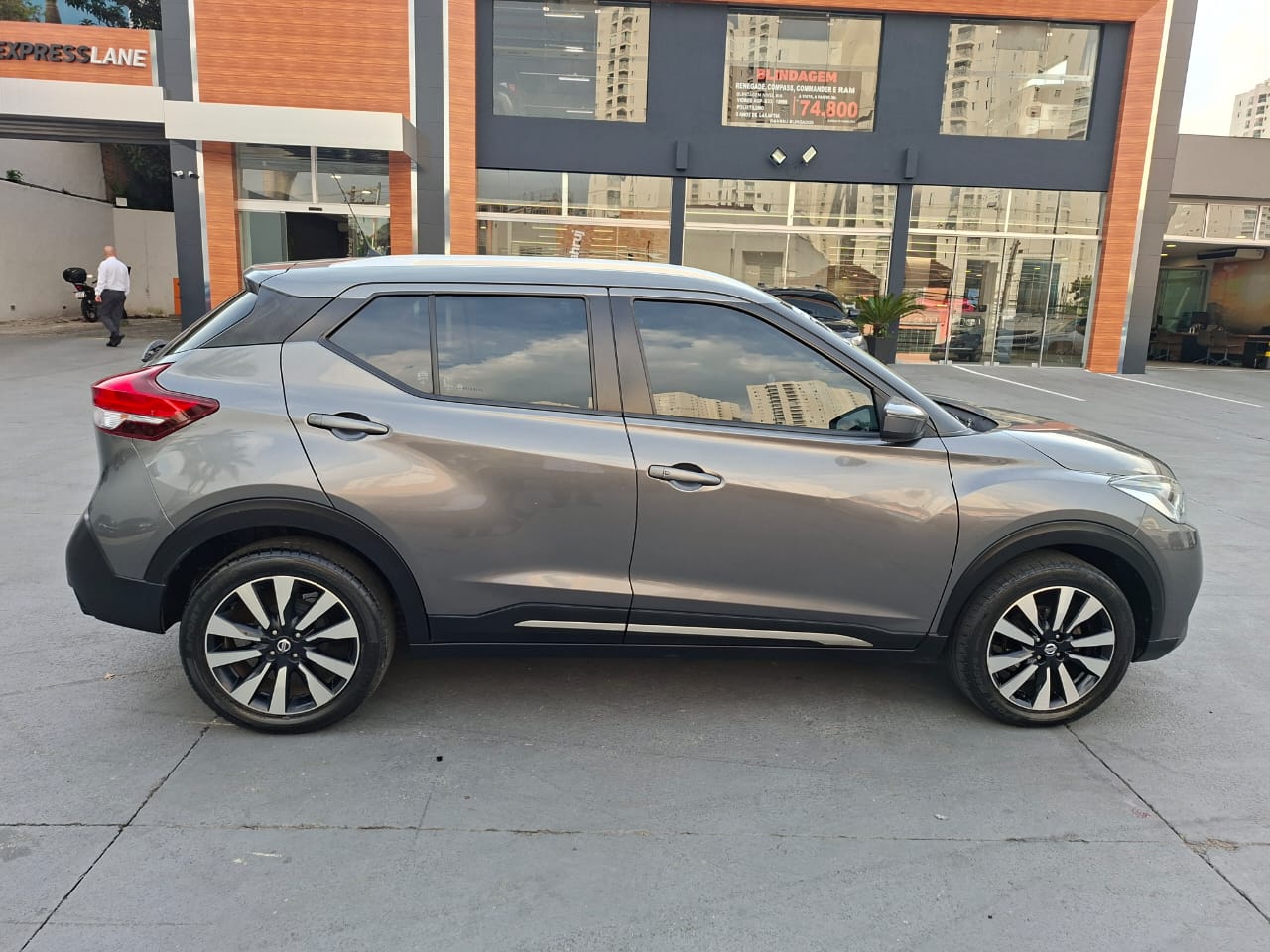 KICKS 1.6 16V FLEXSTART SV 4P XTRONIC2