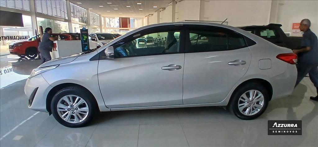 YARIS 1.5 16V FLEX SEDAN XL MANUAL3
