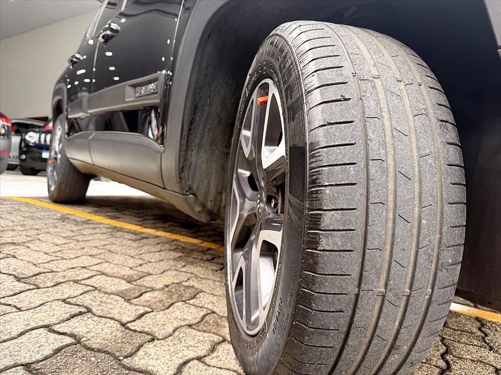 Jeep Renegade - 1.8 16V FLEX LONGITUDE 4P AUTOMÁTICO