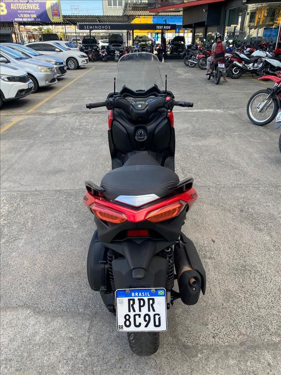 YAMAHA XMAX foto 5