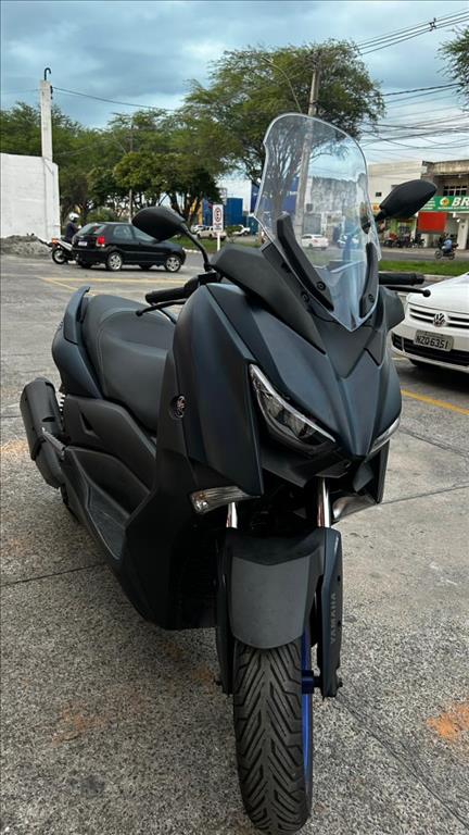 YAMAHA XMAX