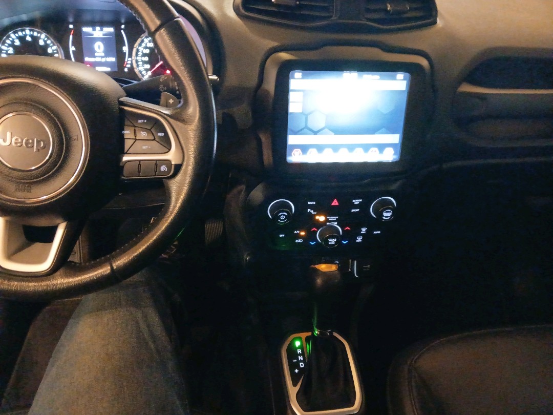 Jeep-RENEGADE-1.8 16V FLEX LONGITUDE 4P AUTOMÁTICO