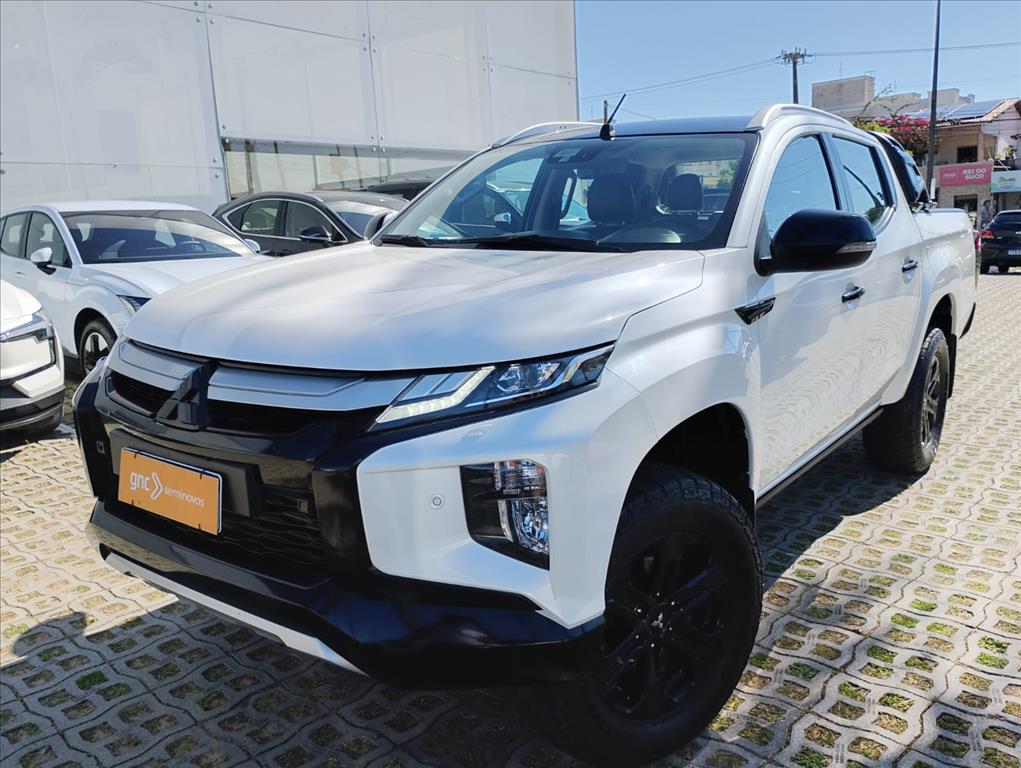MITSUBISHI L200 TRITON 2.4 16V TURBO DIESEL SPORT HPE CD 4P 4X4 AUTOMÁTICO