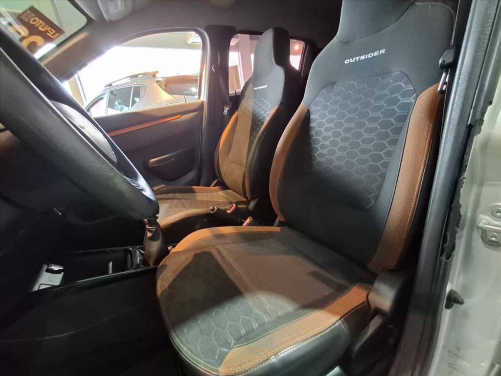 KWID 1.0 12V SCE FLEX OUTSIDER MANUAL7