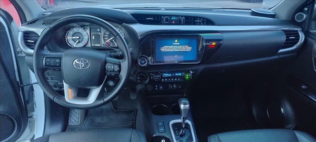 HILUX 2.8 D-4D TURBO DIESEL CD SRX 4X4 AUTOMÁTICO6