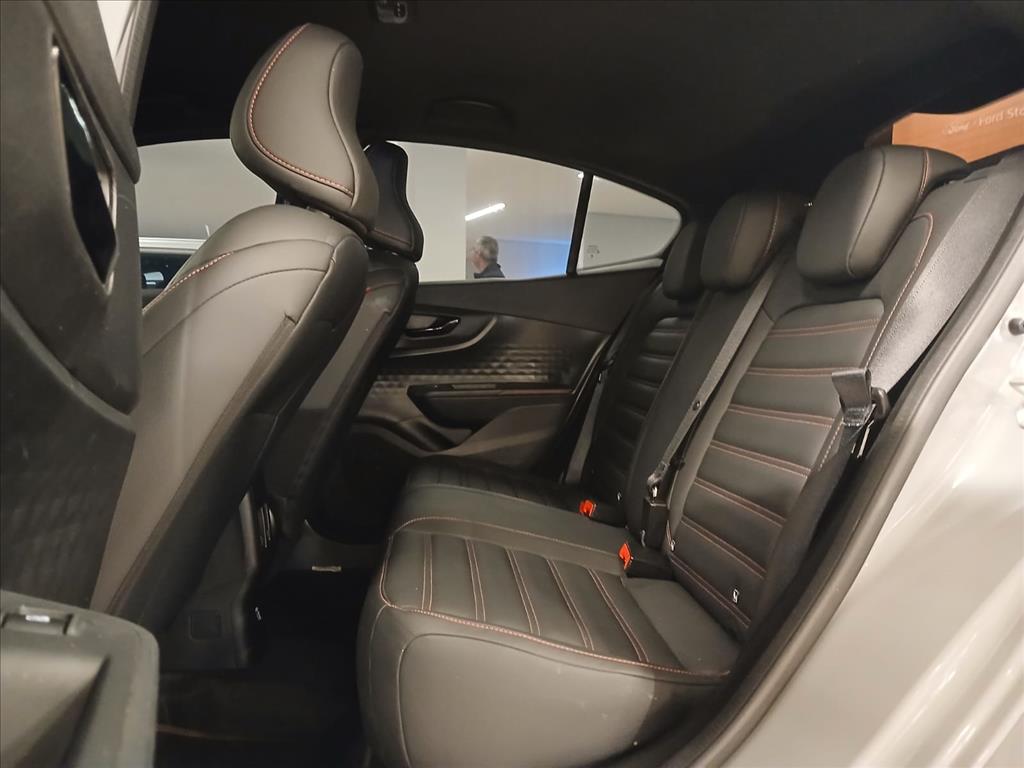 Fiat-FASTBACK-1.3 TURBO 270 FLEX ABARTH AT6