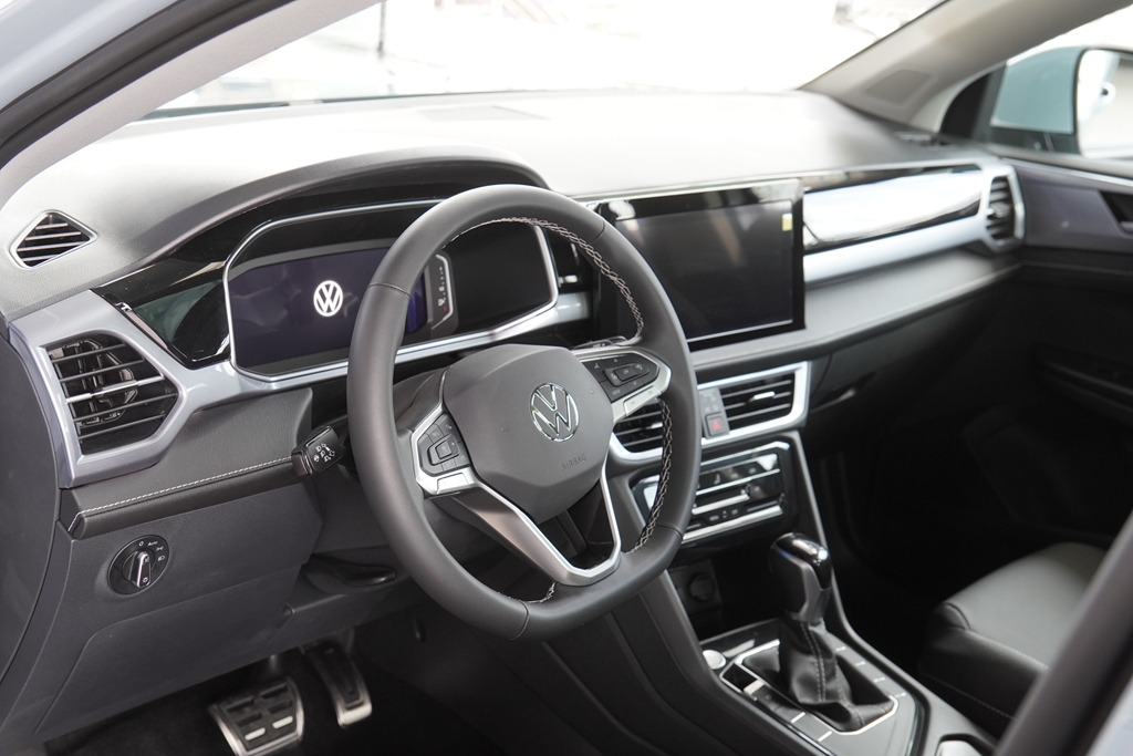 TAOS 1.4 250 TSI TOTAL FLEX HIGHLINE AUTOMÁTICO11
