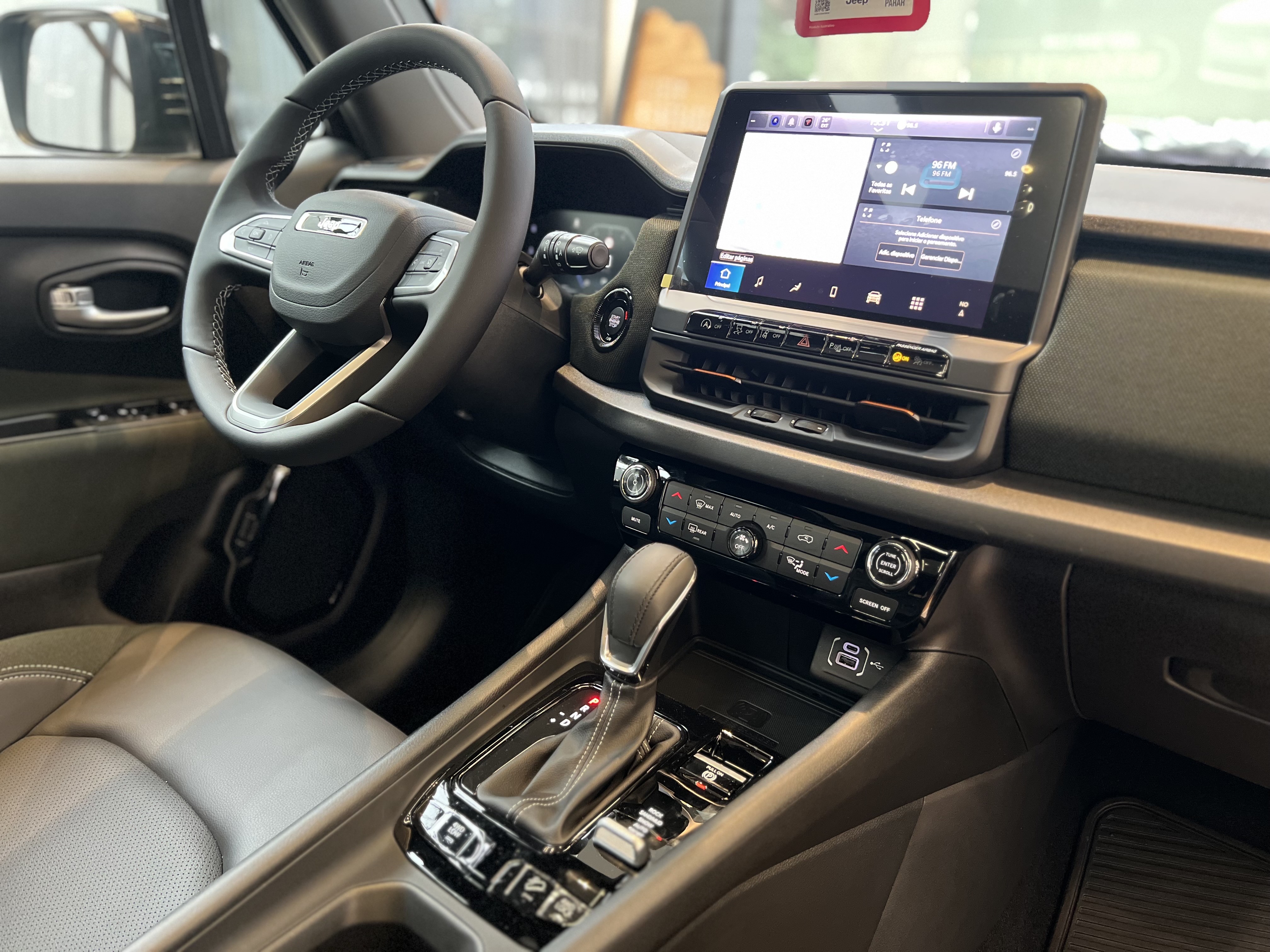 Jeep-RENEGADE-1.3 T270 TURBO FLEX WILLYS 4X4 AT9