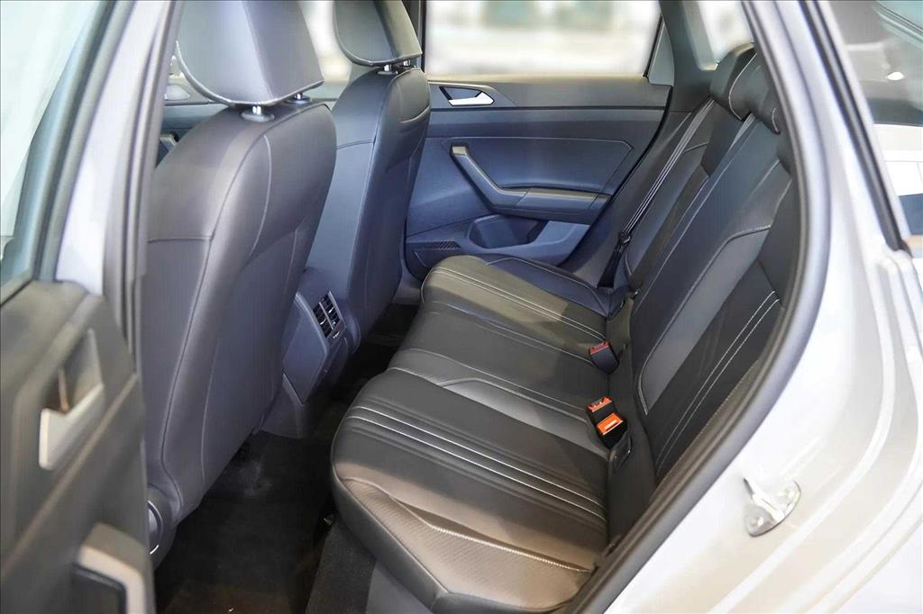 NIVUS 1.0 200 TSI TOTAL FLEX HIGHLINE AUTOMÁTICO8