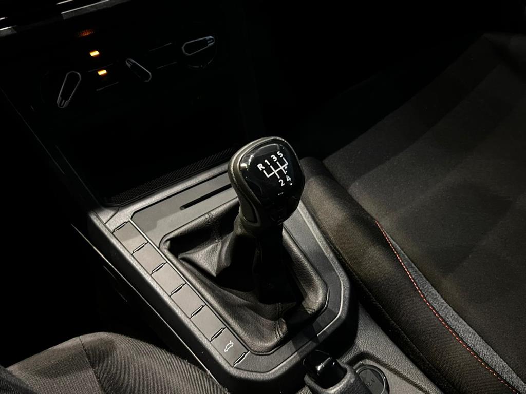 POLO 1.0 MPI TRACK MANUAL8