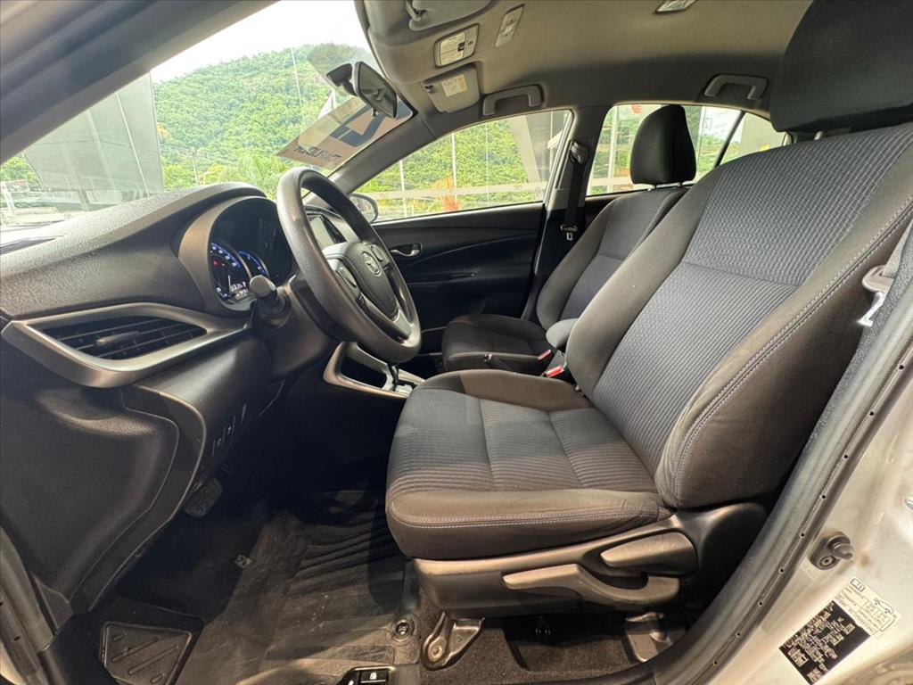 YARIS 1.5 16V FLEX SEDAN XL PLUS CONNECT MULTIDRIVE6