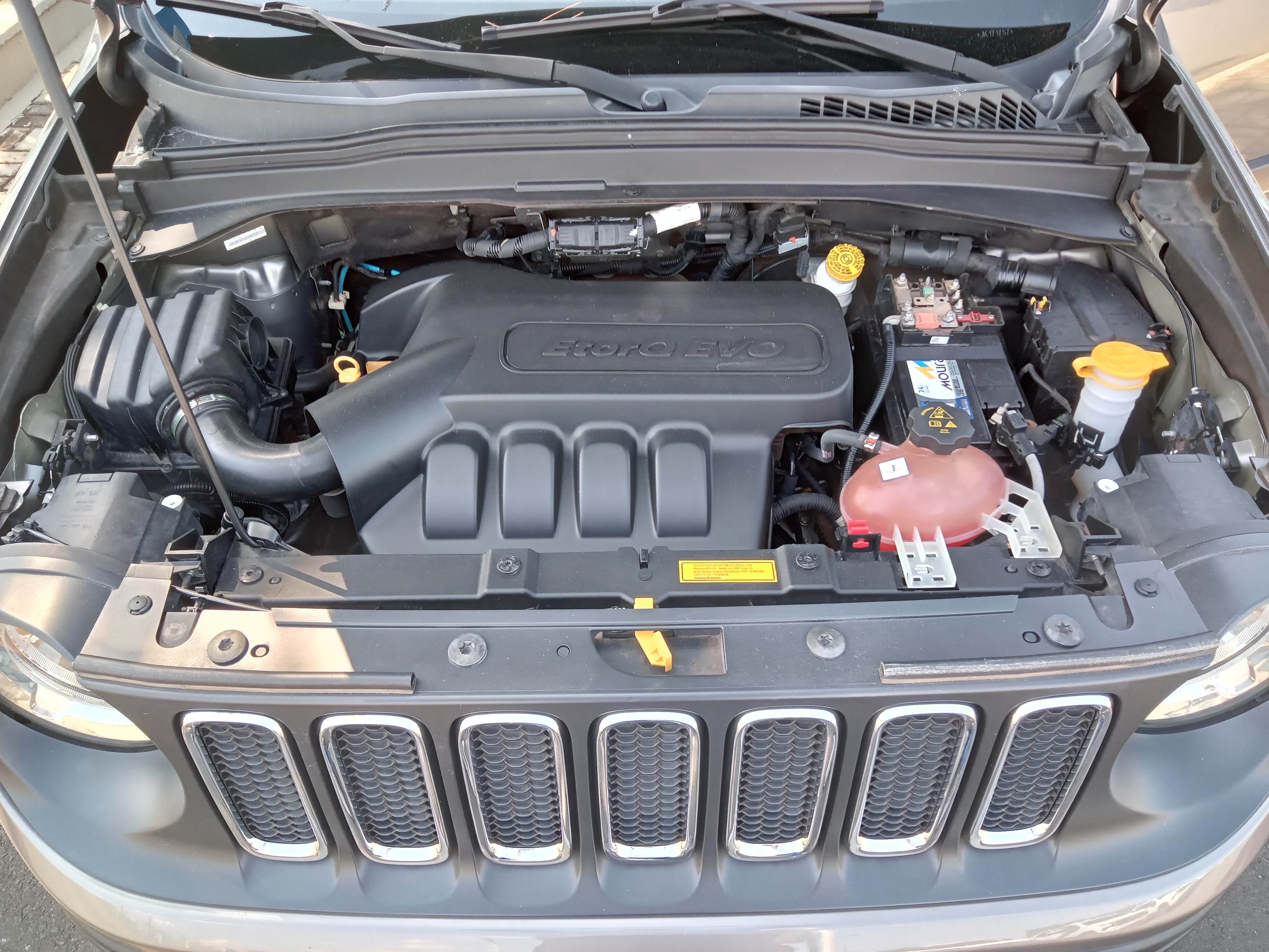 RENEGADE 1.8 16V FLEX SPORT 4P AUTOMÁTICO11