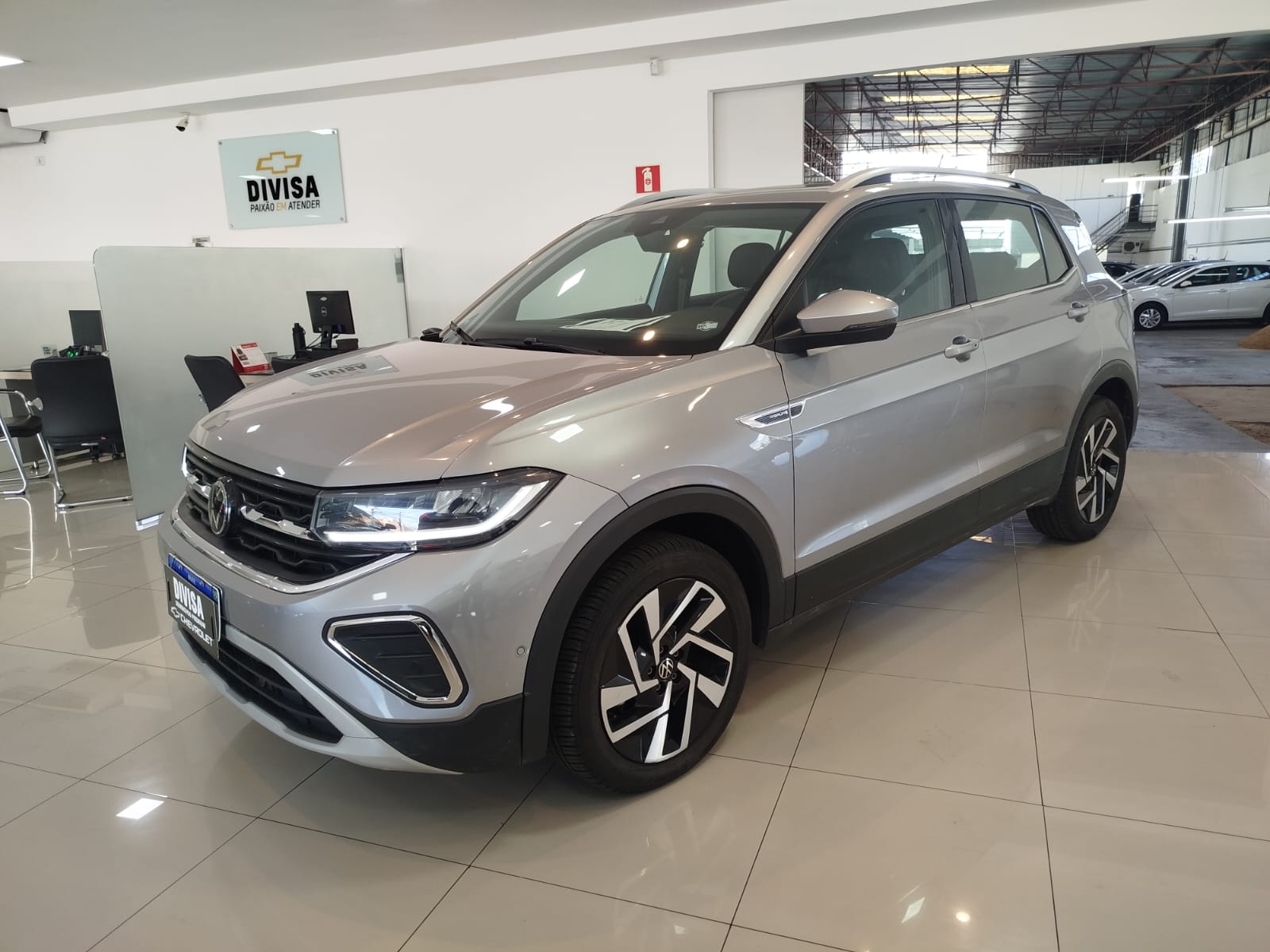 VOLKSWAGEN T-CROSS 1.4 250 TSI TOTAL FLEX HIGHLINE AUTOMÁTICO