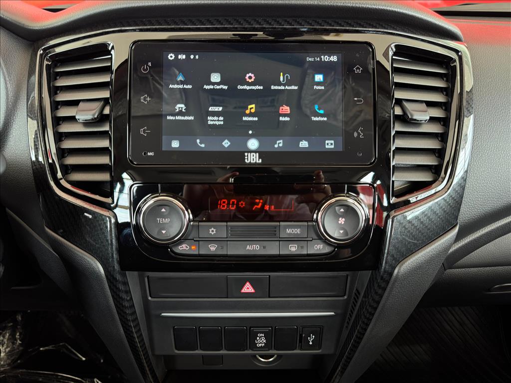 Mitsubishi-L200 TRITON-2.4 16V TURBO DIESEL SPORT OUTDOOR PLUS CD 4P 4X4 AUTOMÁTICO