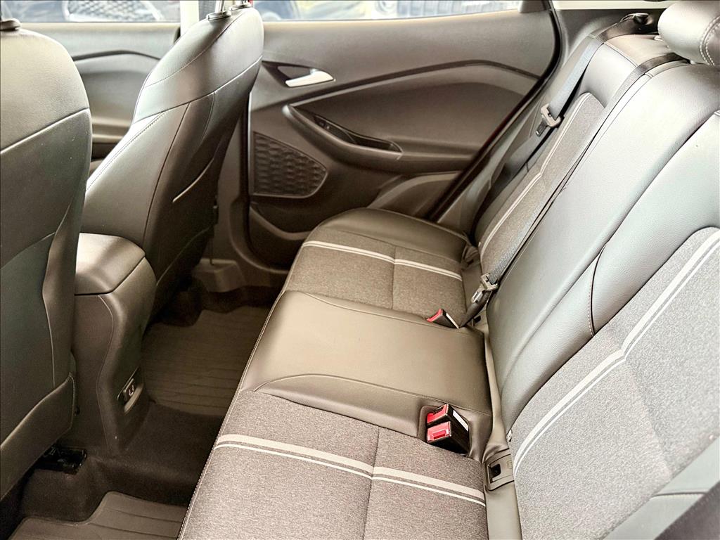 TRACKER 1.0 TURBO FLEX LTZ AUTOMÁTICO11